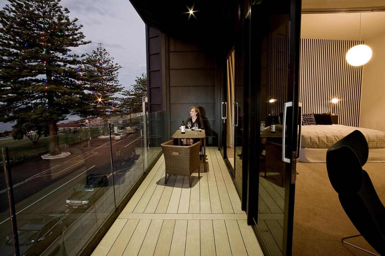 Single Room Balcony
