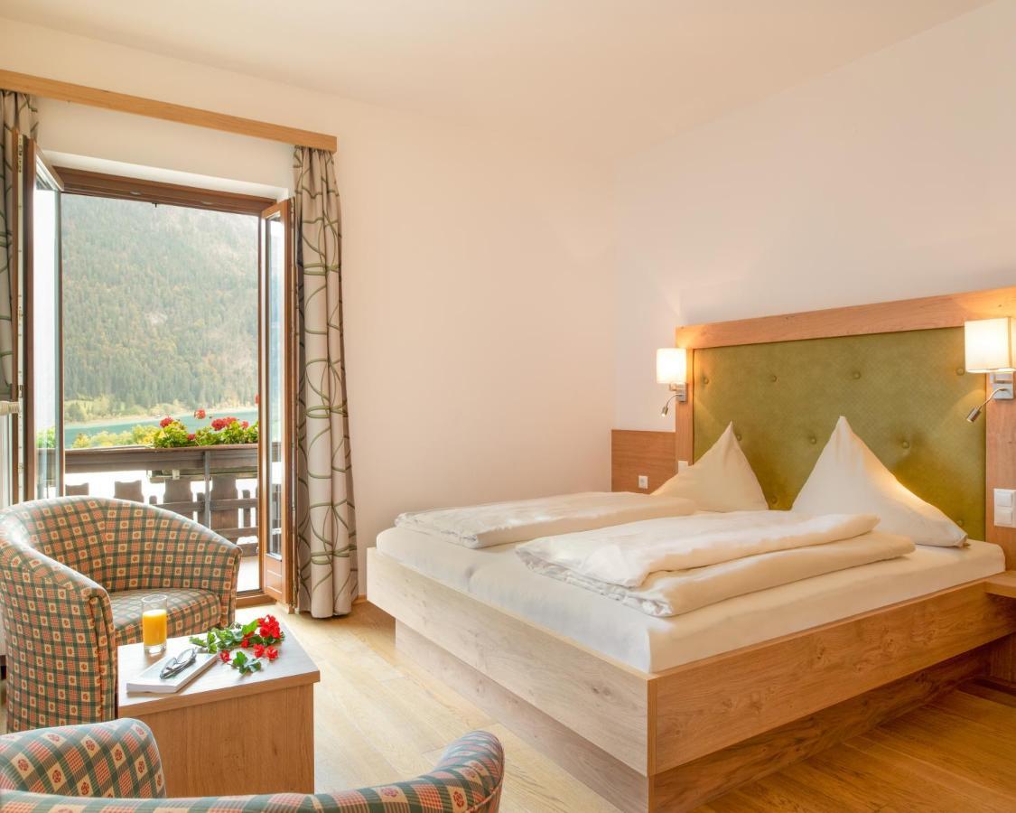 Doppelzimmer mit Seeblick