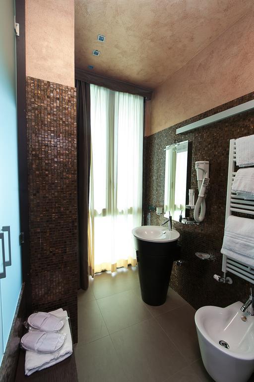 Suite con vistas al lago y bañera de hidromasaje