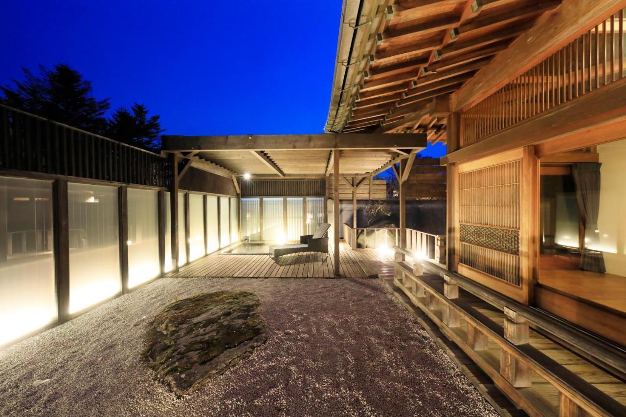 Presidential Two-Bedroom Suite with Open-Air Bath
