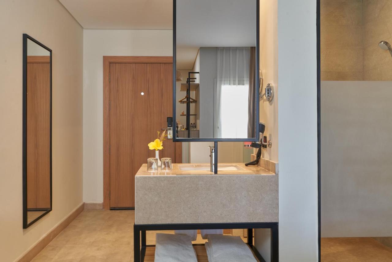 Premium Family Room