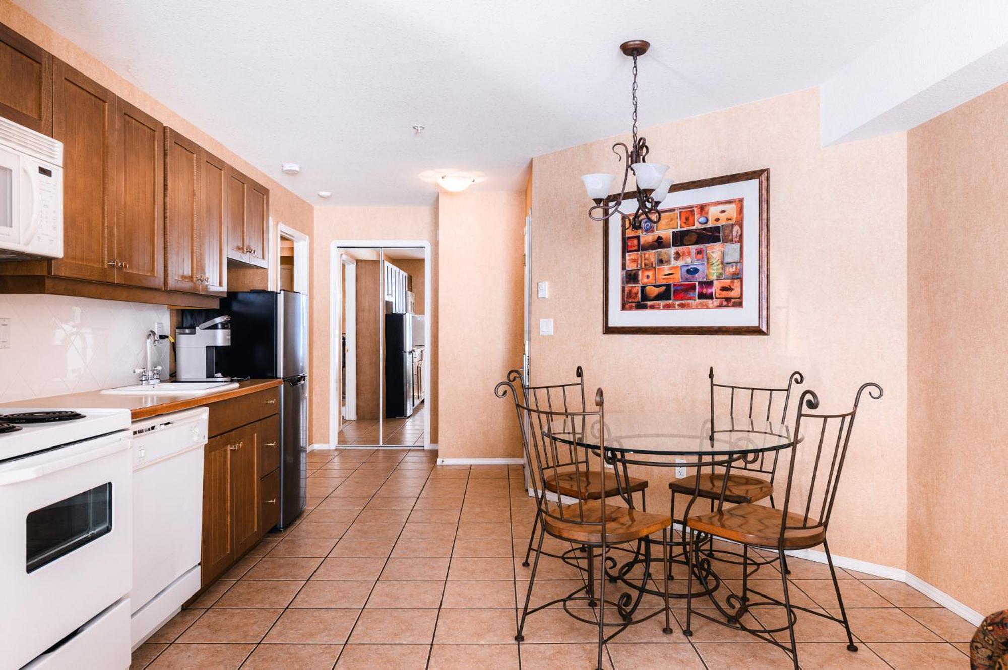 Junior One-Bedroom Suite