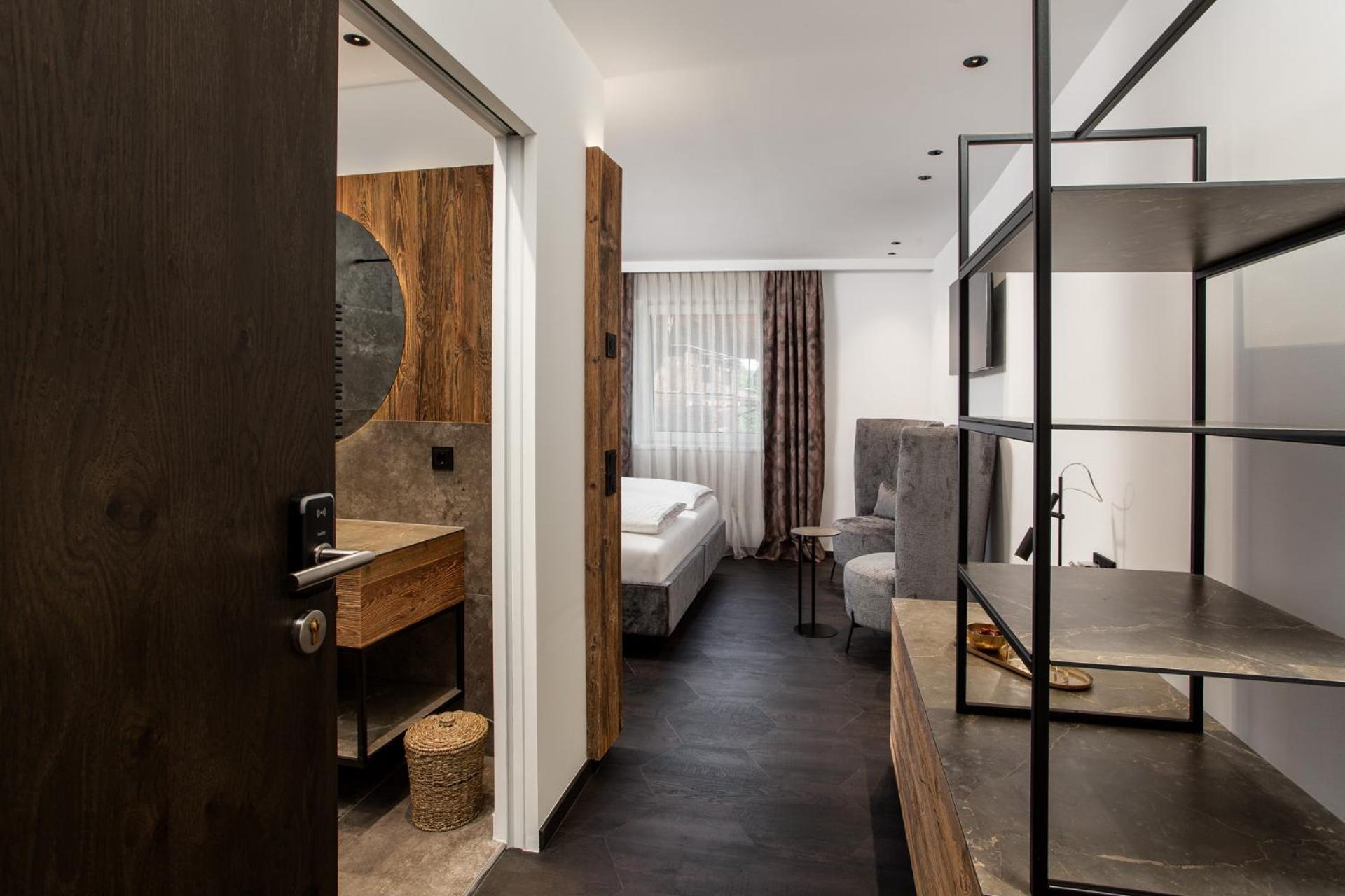 Double Room,1547645140:JPEG