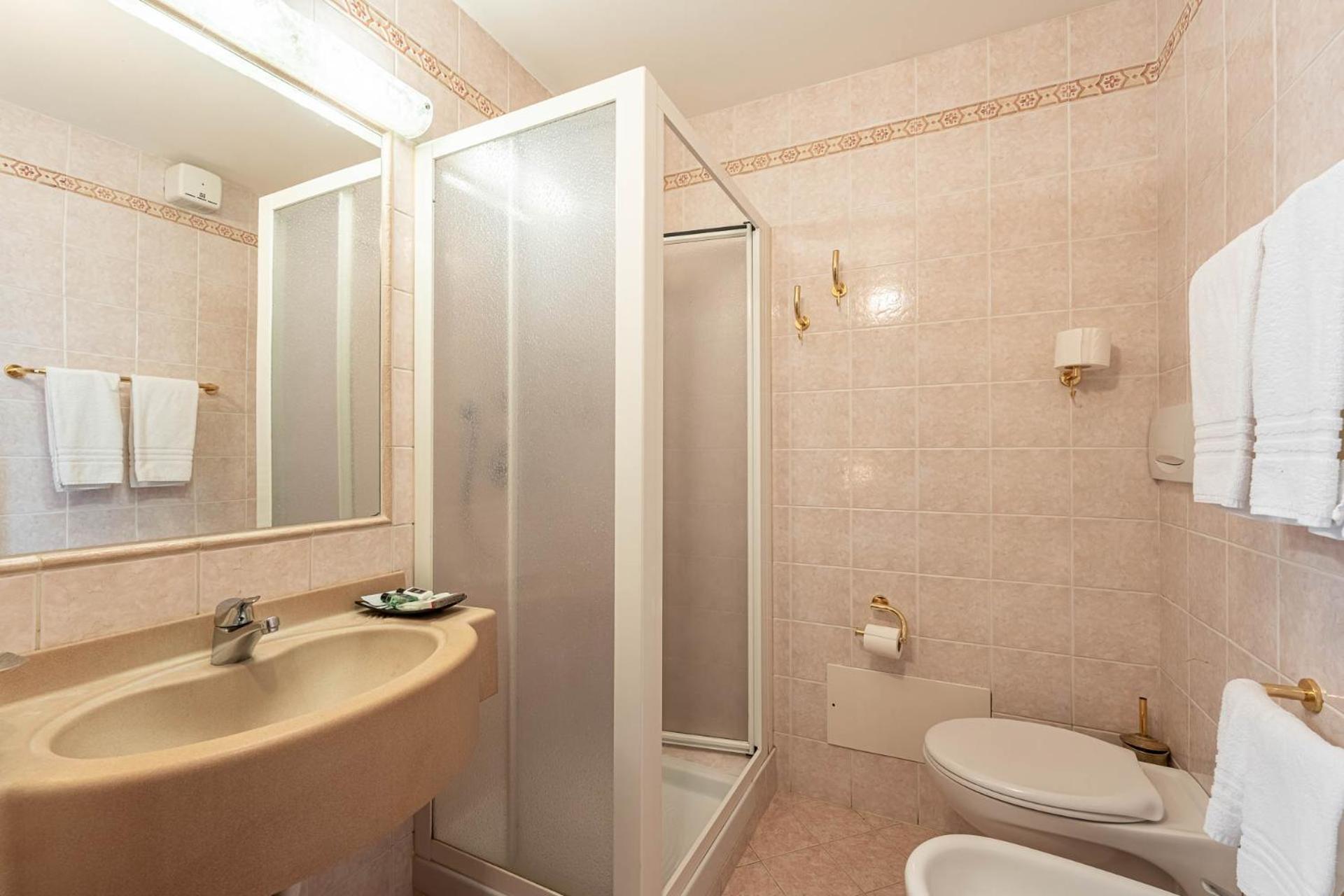 Habitación Doble Económica - 1 o 2 camas
