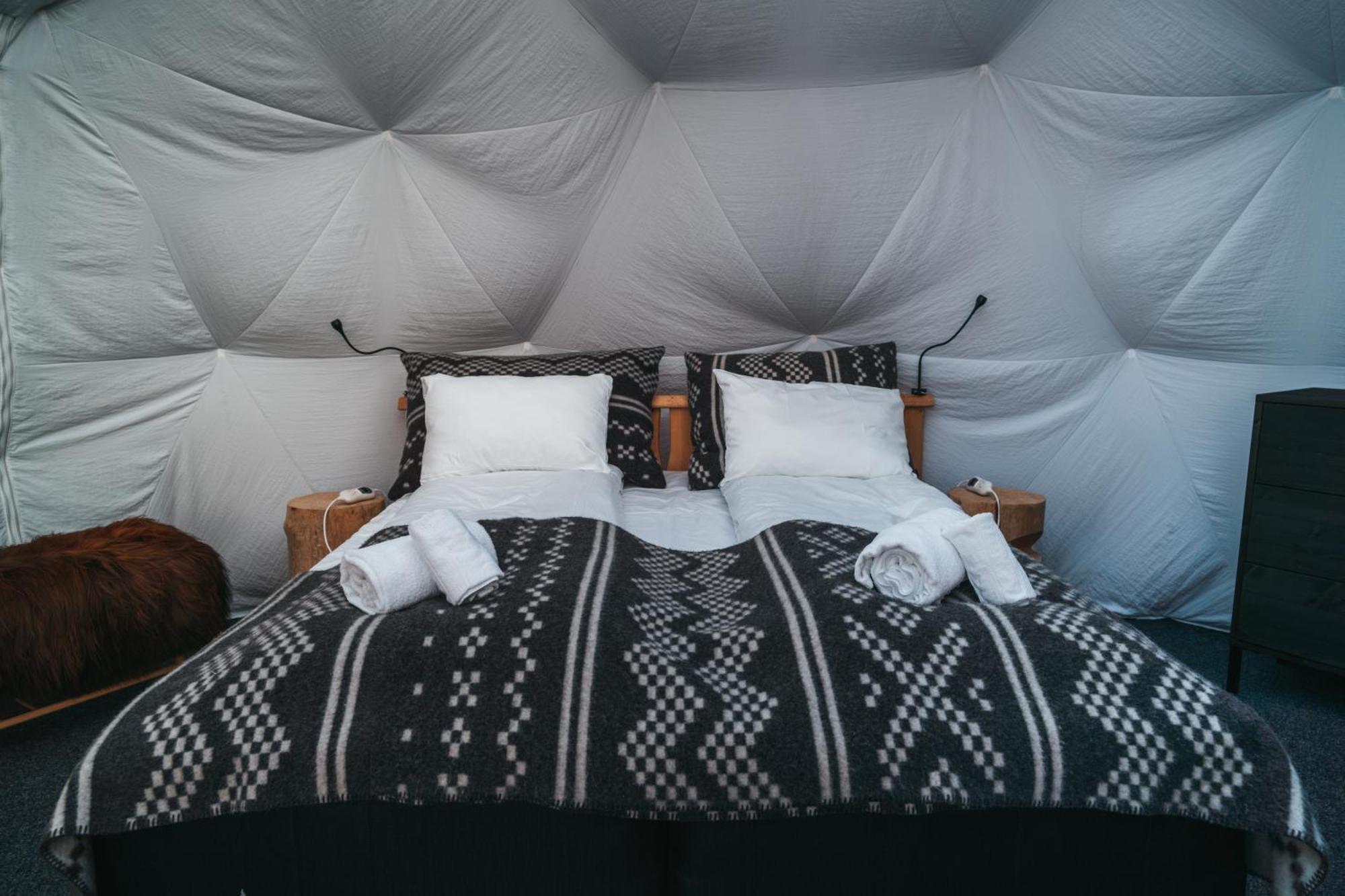 Aurora Igloo