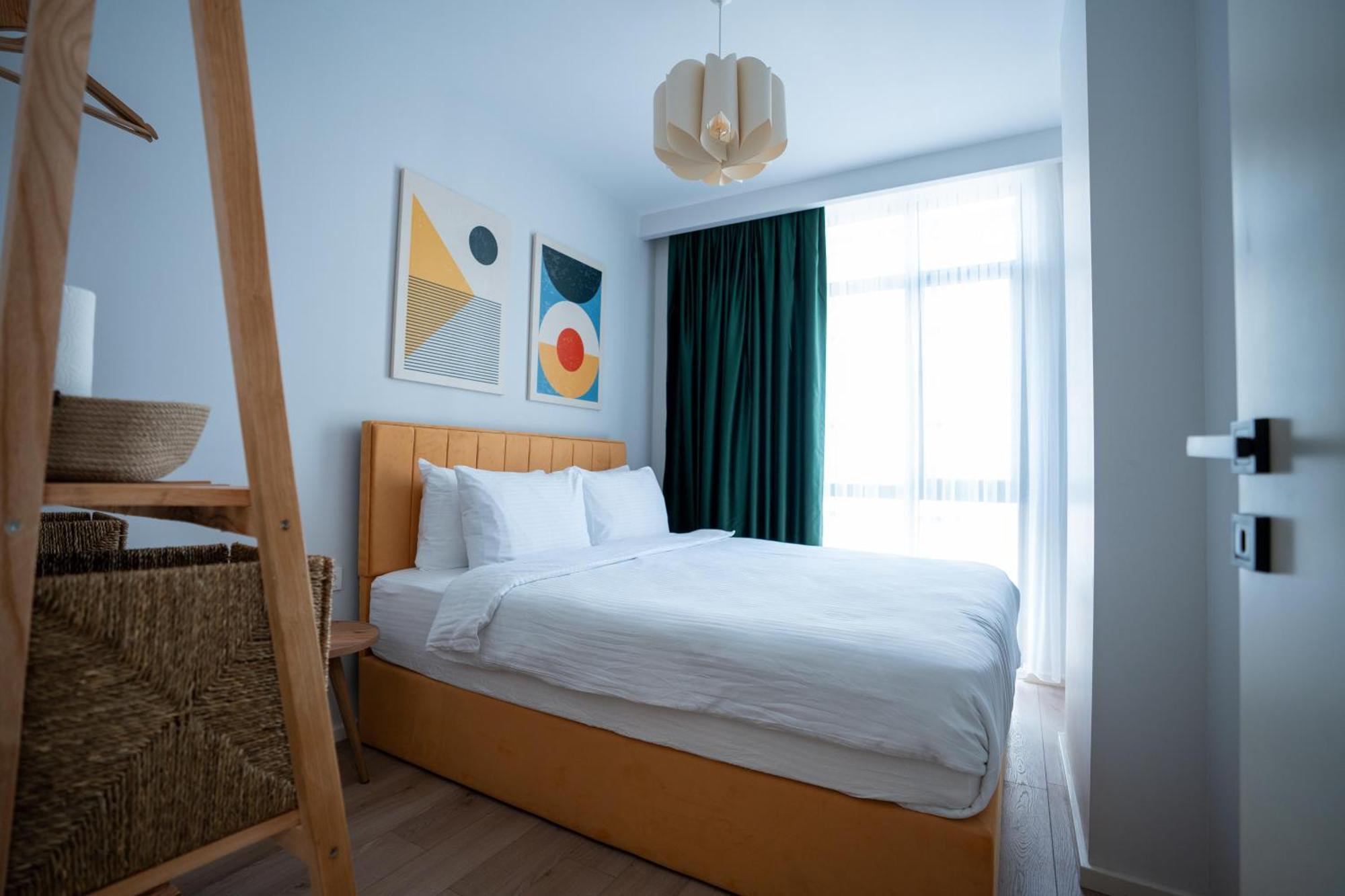 Deluxe Double Room with Shower