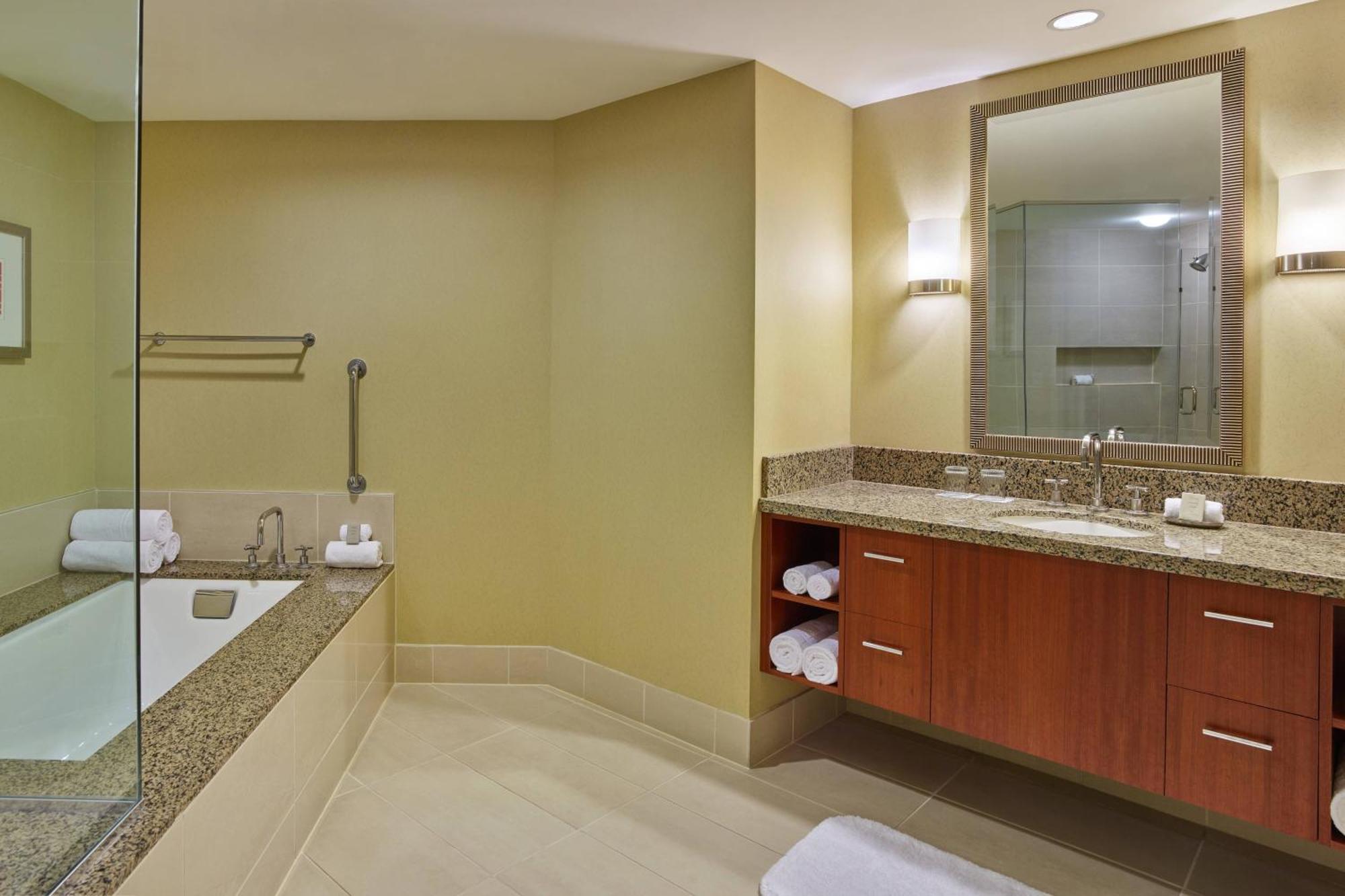 Deluxe Suite met 1 Slaapkamer met 1 Kingsize Bed en Uitzicht op de Las Vegas Strip