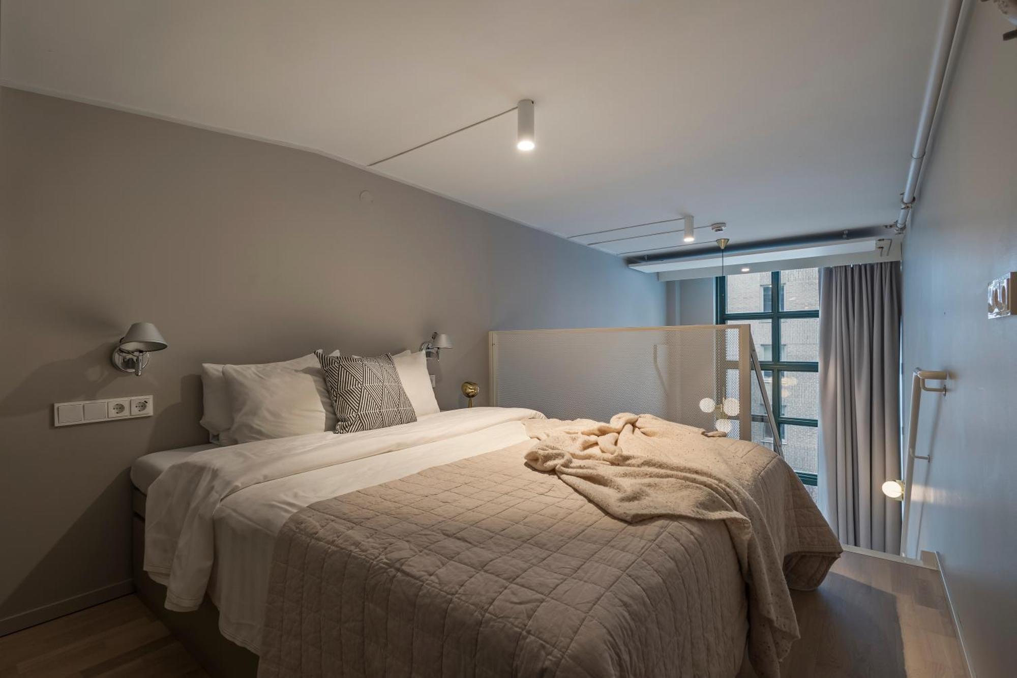 Deluxe Loft Apartment