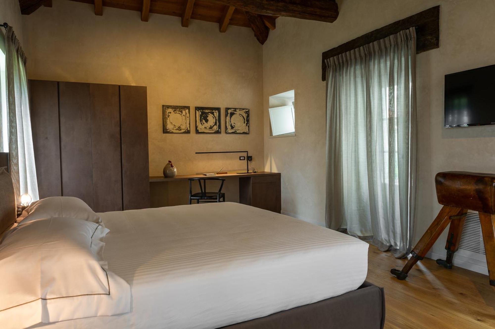 Deluxe Double Room Garden View