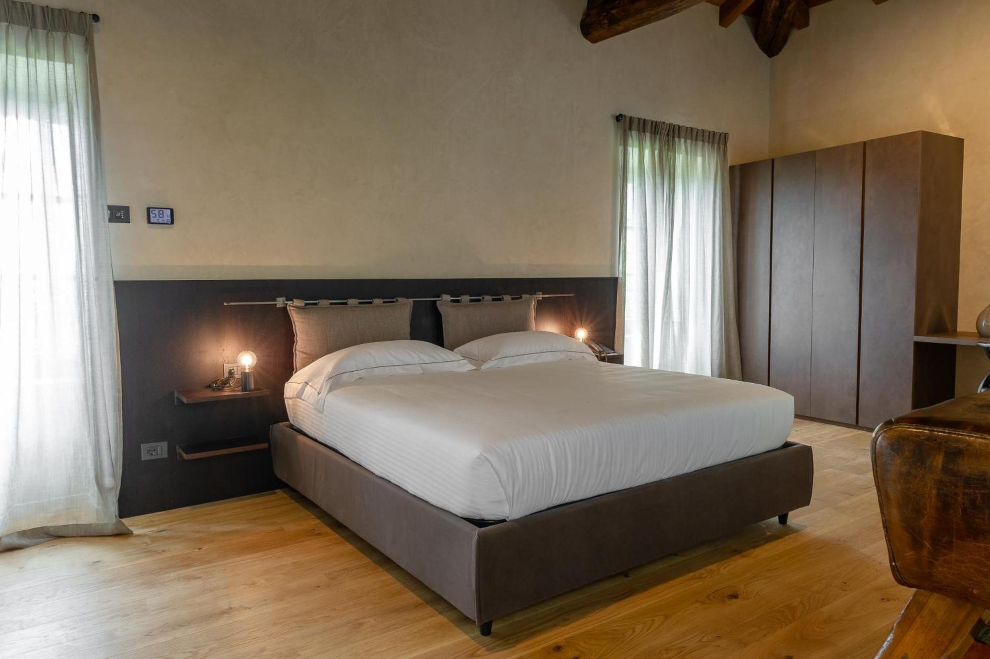 Deluxe Double Room Garden View
