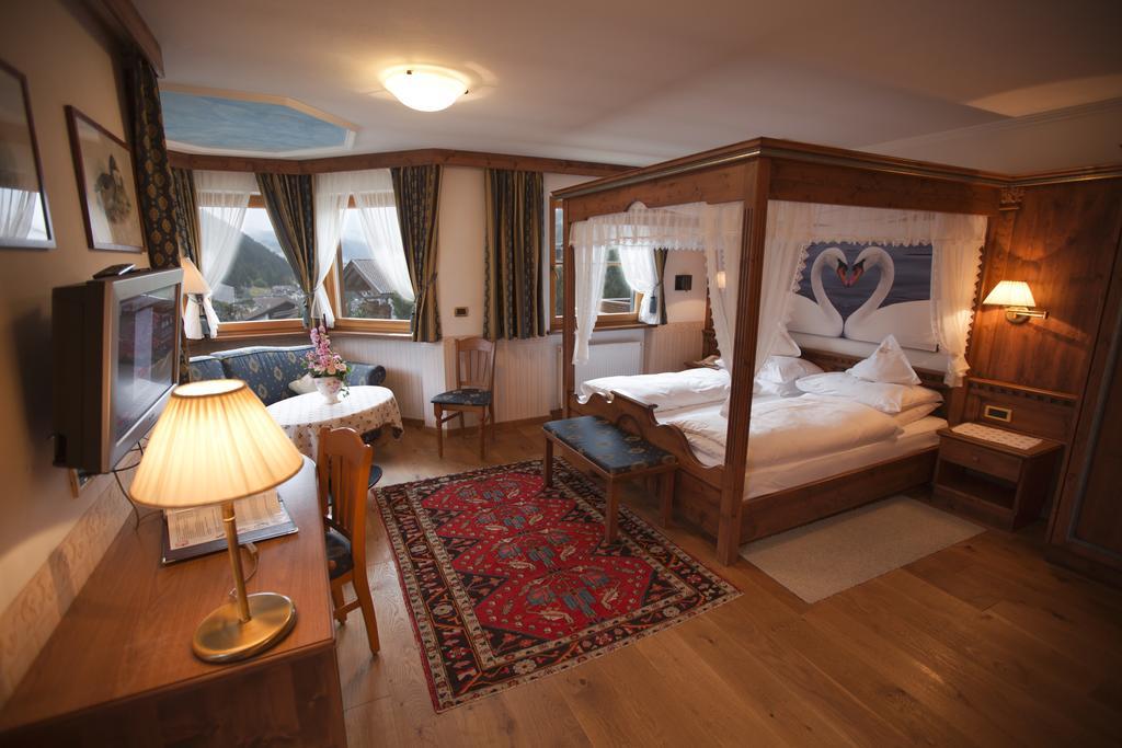 Deluxe Double Room with Mountain View,727660867:JPEG