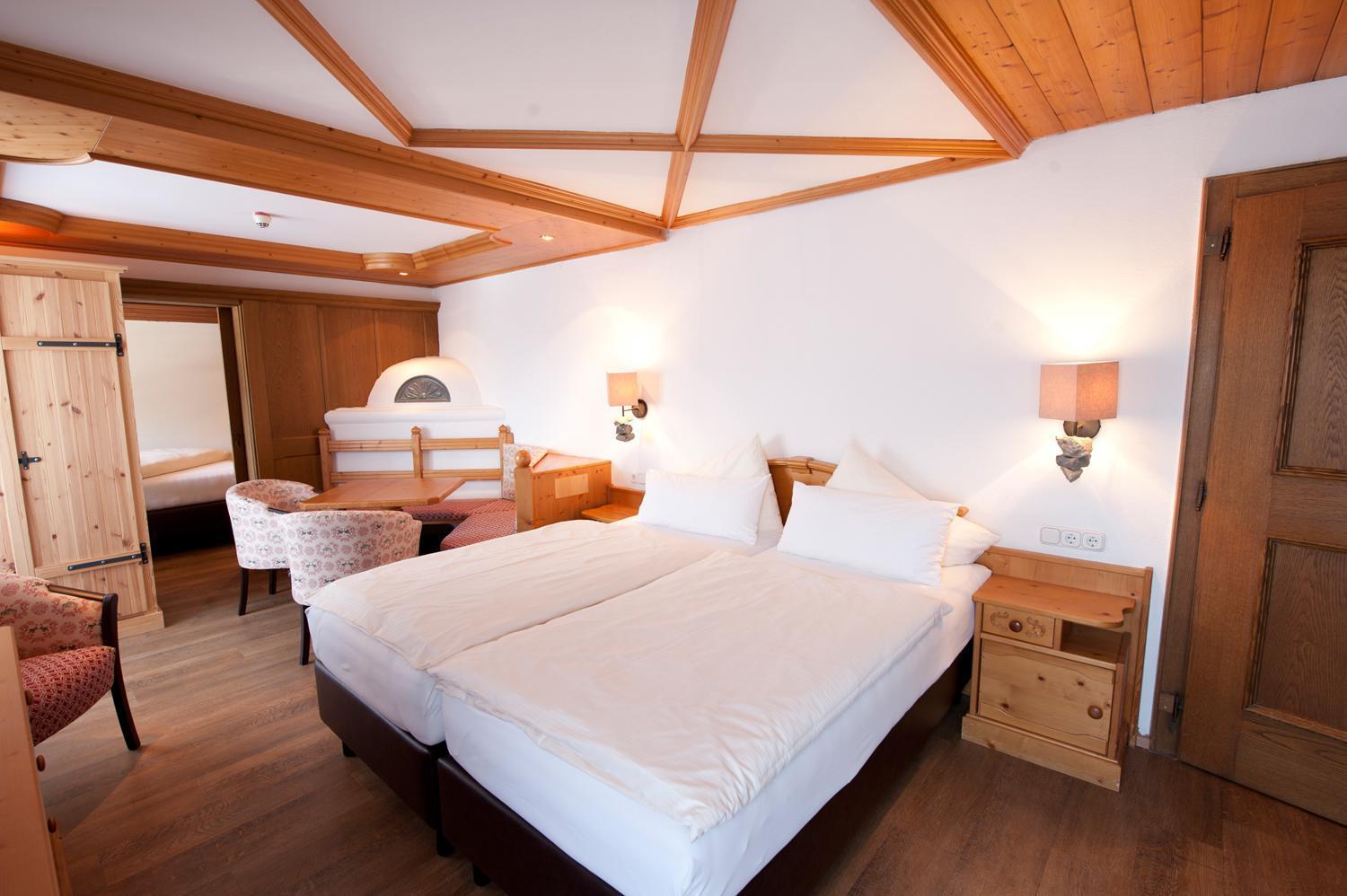 Triple Room Bath