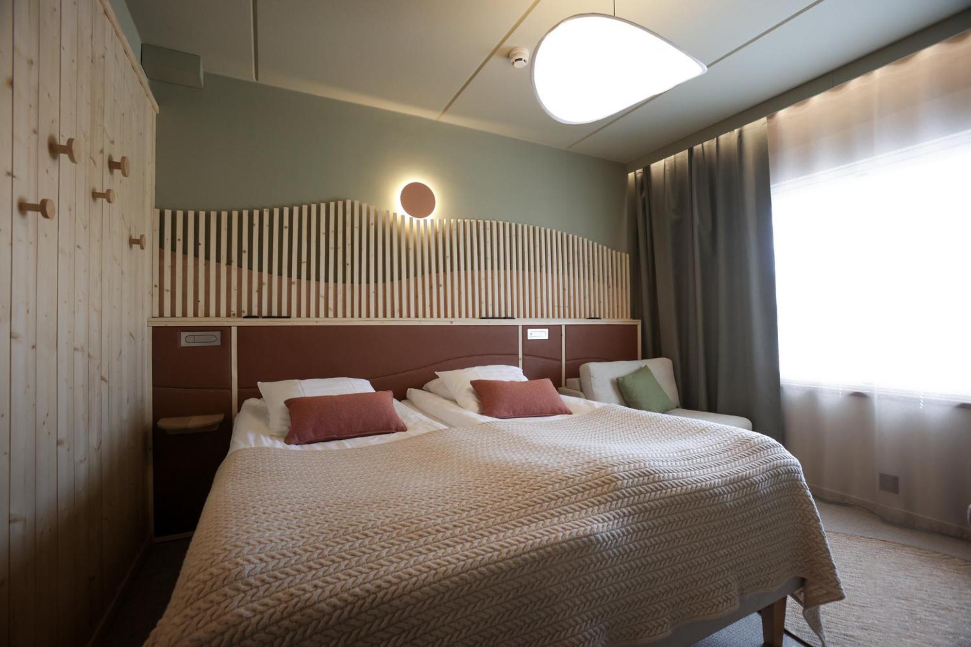 Tweepersoonskamer met 2 Aparte Bedden