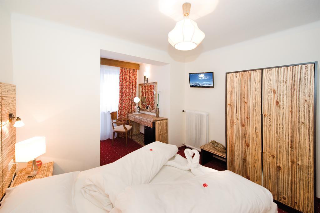 Doppelzimmer mit Balkon
