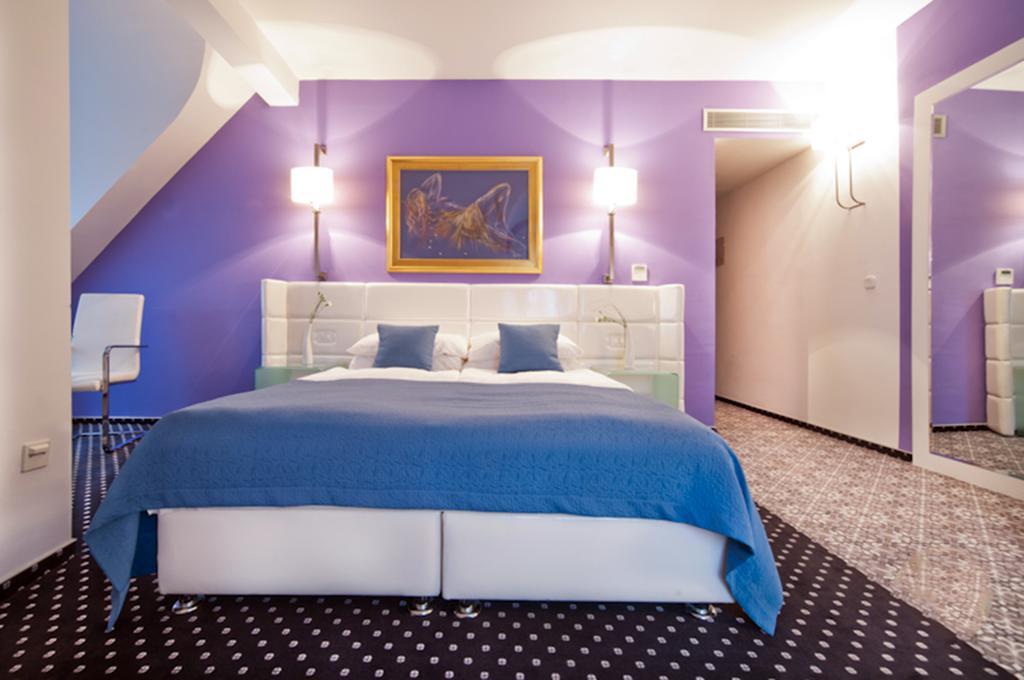 Standard Double or Twin Room,1212344299:JPEG