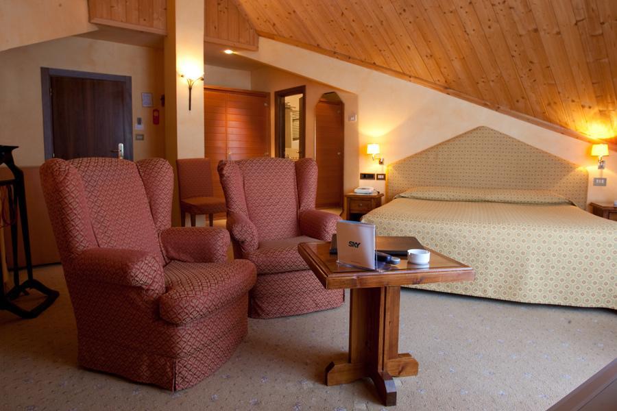 Large Double Room