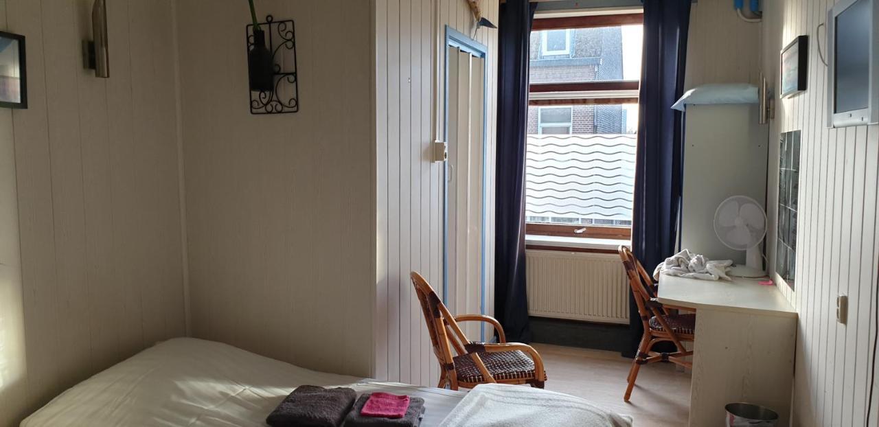 Budget Twin Room,733085695:JPEG