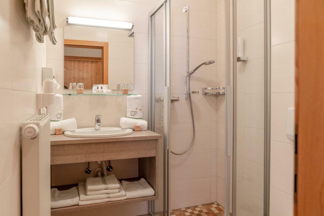 Doppelzimmer mit Balkon