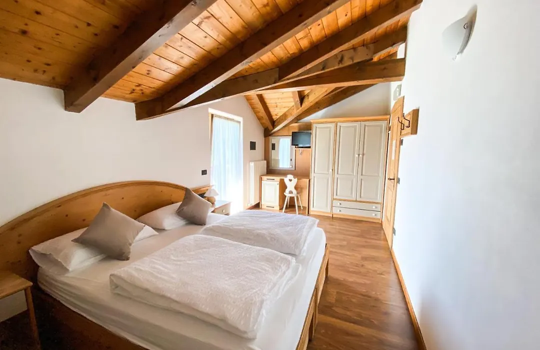 Hotel Canterbury-1