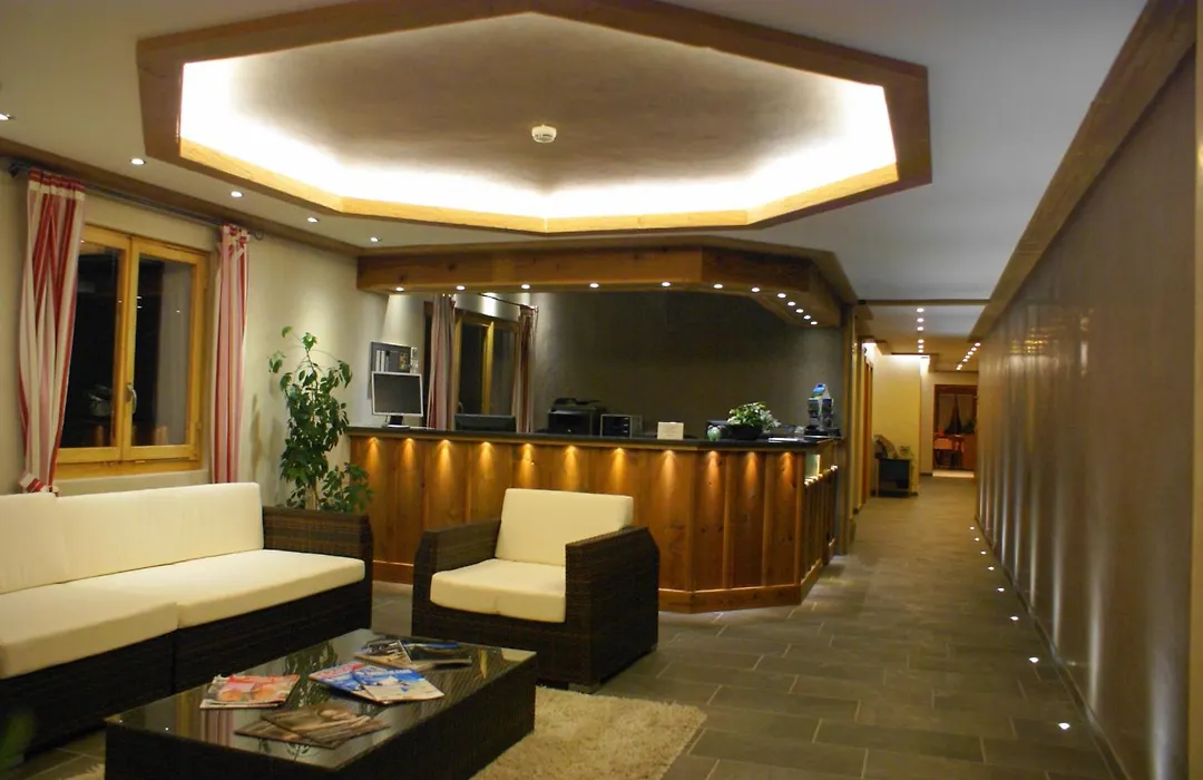 Hotel Alphorn-1