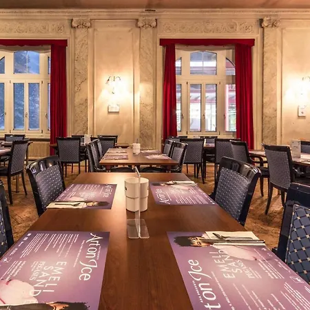 Hotel Montana By Mountain Hotels-2
