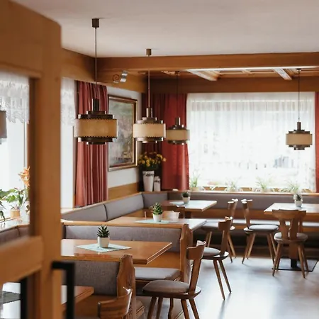 Berghotel Sanvi-2