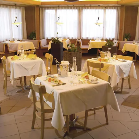 Hotel Jungfrau Mürren-3