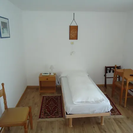 Hotel Pensione Dolomiti-3