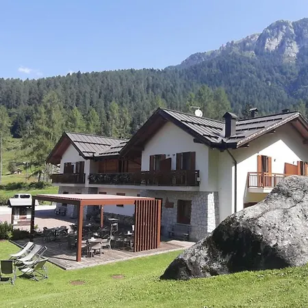 Albergo Chalet Abete Rosso-3
