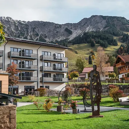 Panoramahotel Oberjoch-3