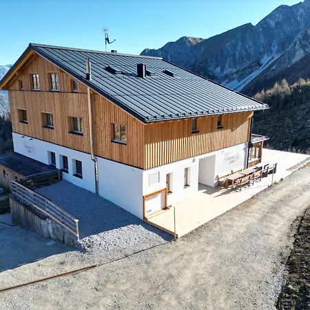 Berggasthaus Edelweisshütte Ladurns-2