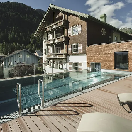 Hotel Schwarzer Adler-2