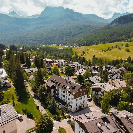 Hotel Serena Cortina-3