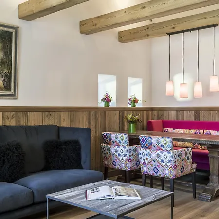 Relais & Chateaux Gut Steinbach Hotel Chalets Spa-2