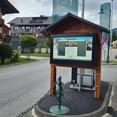 Modern&Renovated - Hotelpension Oberauer Wagrain-3