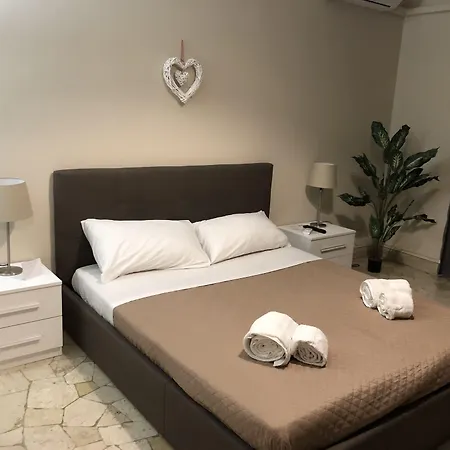 Etnea Glamour House-3
