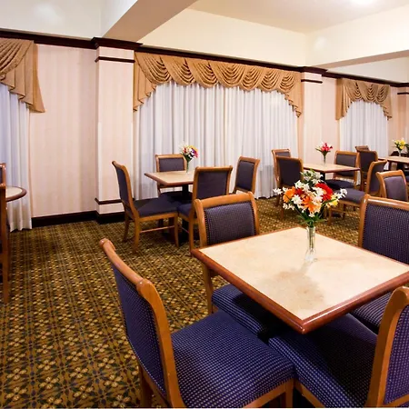 Holiday Inn Express Syracuse Airport By Ihg-3