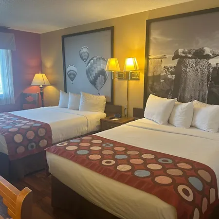 Super 8 By Wyndham Las Vegas-3