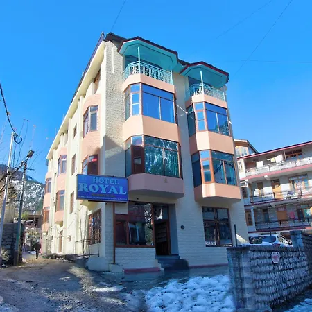 Hotel Royal The Mall Manali-3