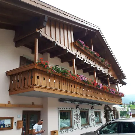 Garni Eden Bed And Breakfast-3