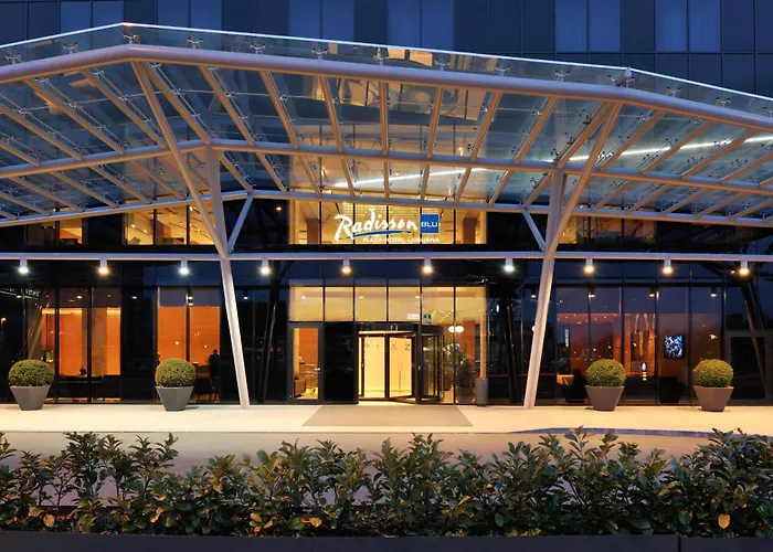 Hotel cerca del colegio: Radisson Blu Plaza Hotel Ljubljana