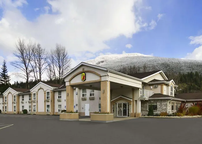 Super 8 By Wyndham Revelstoke Bc
