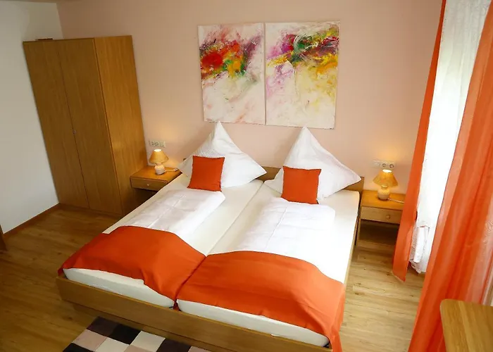 Hotel nahe College: Landhotel Garni Schweizerhaus