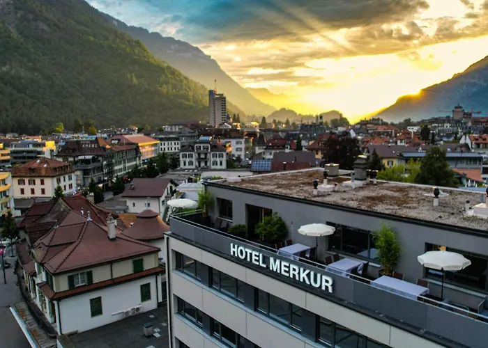 Hotel Merkur - West Station Lodge