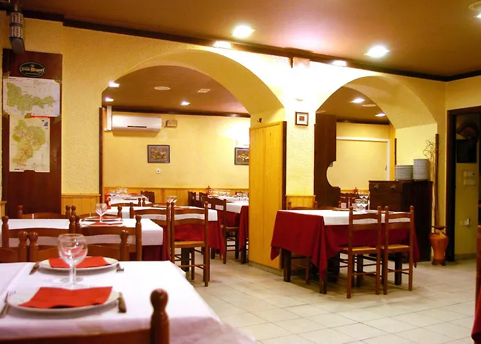 Hotel que admite mascotas: Hostal Les Collades