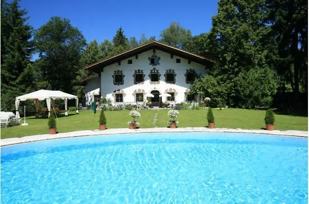 Private Villa: Villa Mellon