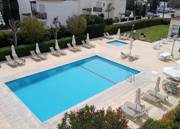 Cheap hotel: Mandalena Hotel Apartments