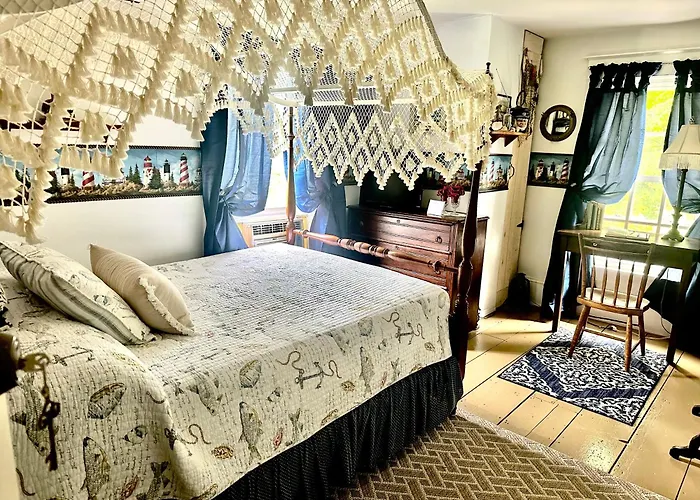 Bella Ella Bed And Breakfast