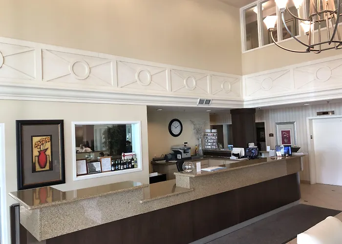 Kid friendly hotel Admiral Inn Mississauga
