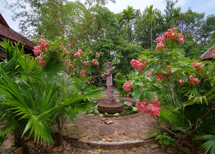 Palm Village & Spa
